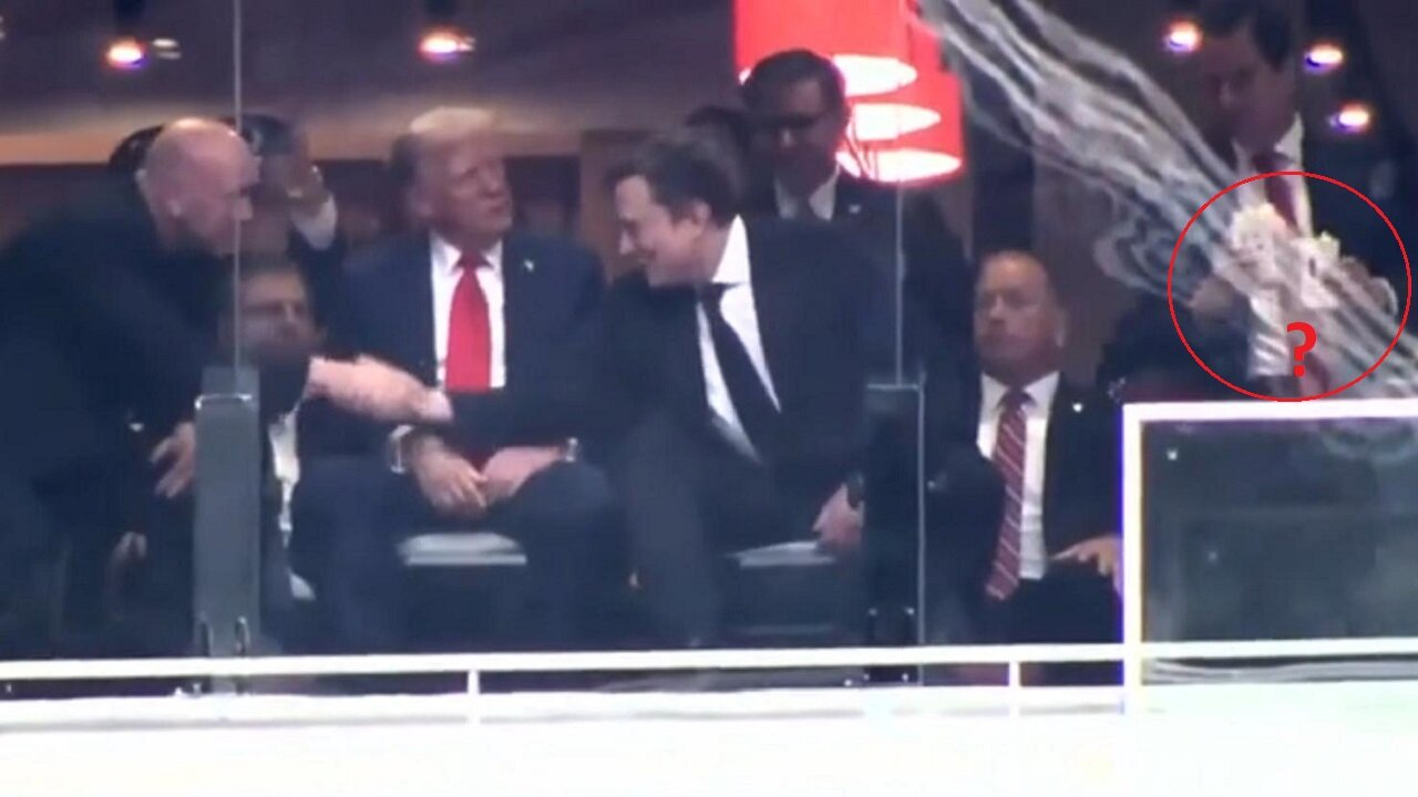 🔥The moment Elon Musk steps in, takes his seat beside President Trump