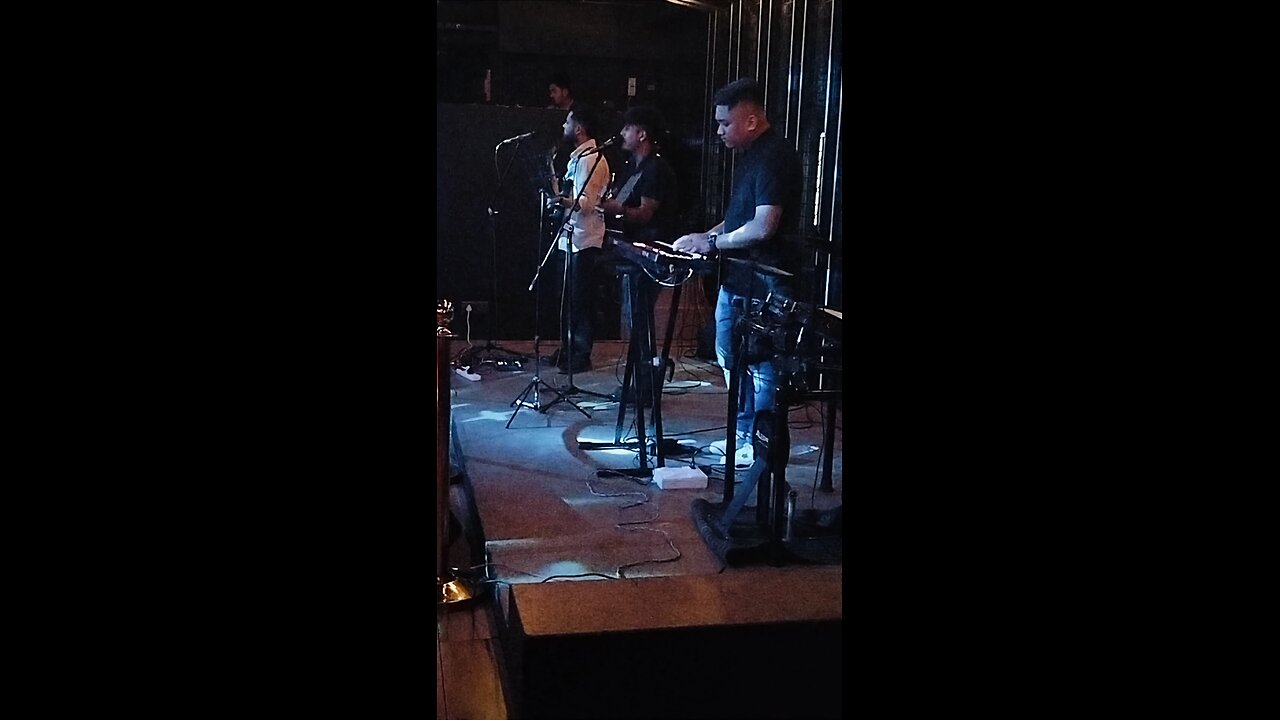 Superb music live