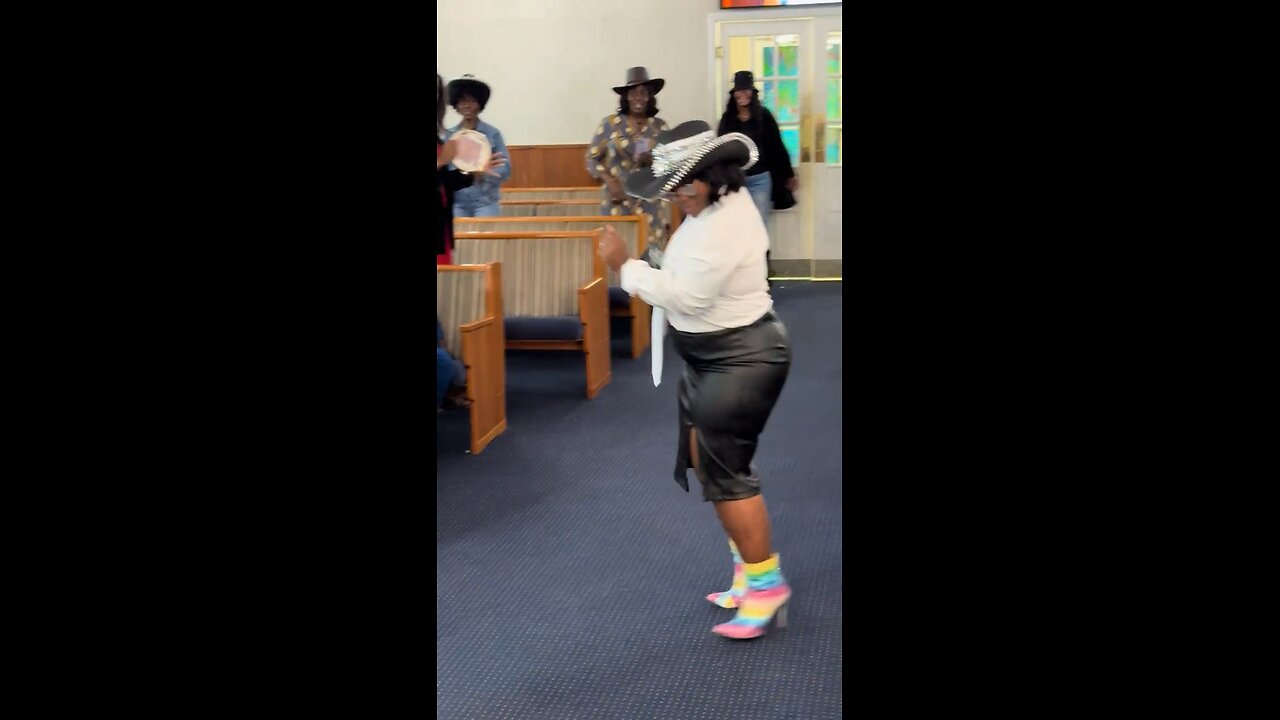 Were them “SAINTS” at … 👀🫢