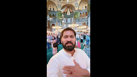آیا صوفیہ، جو کئی جنگوں کو سہہ کر آج بھی شان سے کھڑی ہے♥️#TravelWithAliRaish #ExploreTurkey #turkeyt