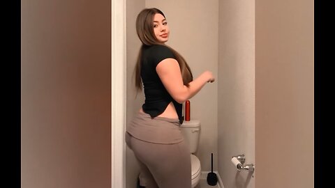 How Lyla Lush Curvy Plus Size Model Took Over Fashion Nova with Bold Curves