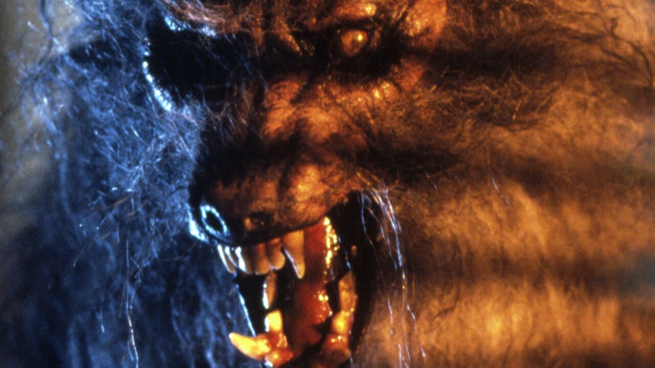 The Howling 1981-Dee Wallace, Elisabeth Brooks, John Carradine-IMDB 6.5/10