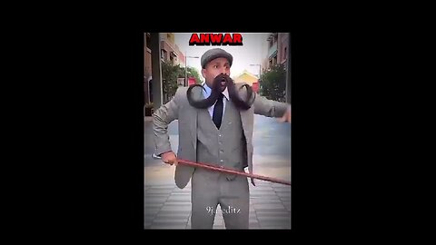Anwar aura moment