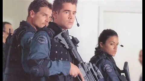 💰 Drug Lord Offers $100 MILLION to Escape Prison | S.W.A.T. (2003) Full Movie Explained