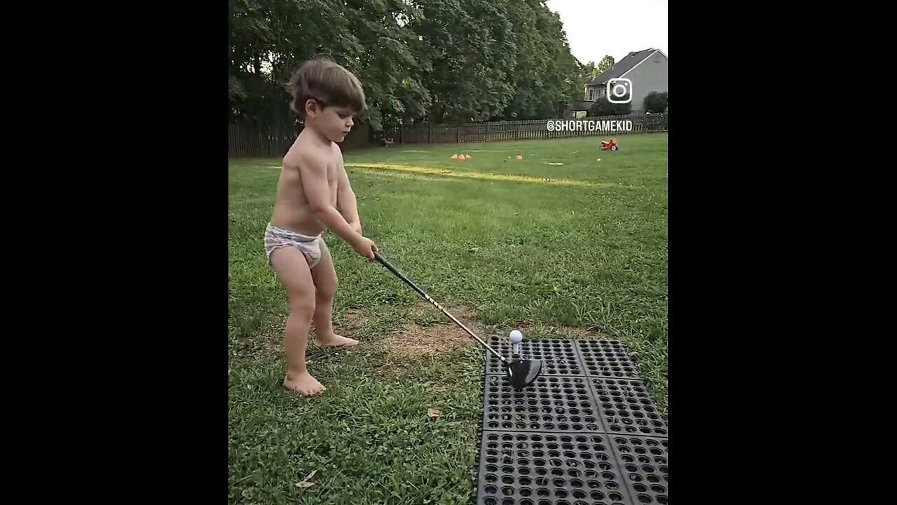 TODDLER👦⛳️🏡📸PRACTICE PLAYING GOLF🏡⛳️🏌️‍♂️💫