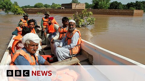 Pakistan floods: Rescuers tell BBC of growing flood emergency | BBC News
