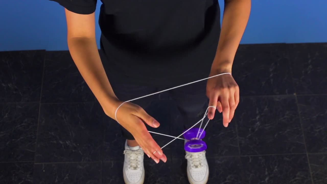 The Cheese Whip Yoyo Trick - Ann Connolly Tutorials