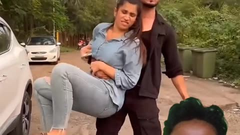 Aise kaise ja skta hai 😱🤣