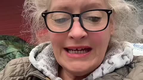 60 Seconds With God - 2 Corinthians 5 - Praying and In His Presence. #christiantruths #godsword