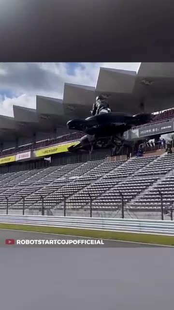 This flying motorbike traveled almost 100 km/h