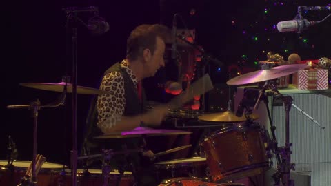 Here Comes Santa Claus [Gene Autry cover] - The Brian Setzer Orchestra (live)