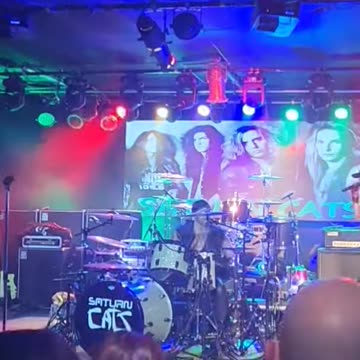 Saturn cats ( live)