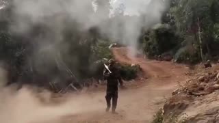 🇰🇭🇹🇭: Royal Cambodian Army soldiers carrying out an RPG attack on Thai Forces on a hill