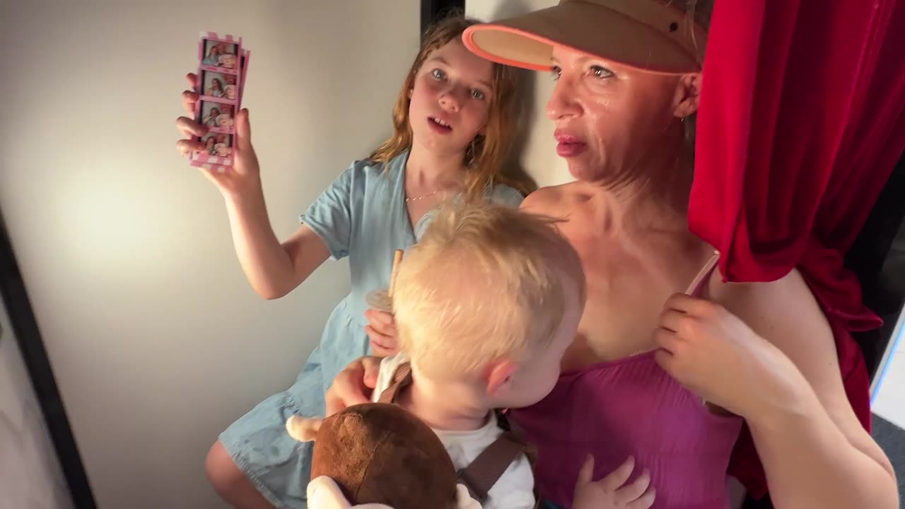 Buckle up for a WILD photo booth disaster in Surfers Paradise! ||