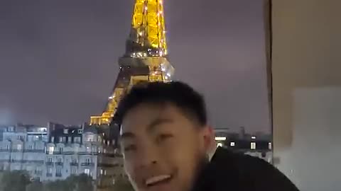 Would you fly to Paris for a Baguette