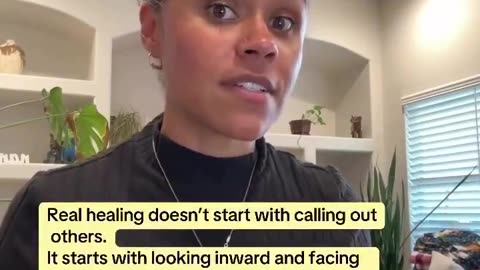 Woman narcissist