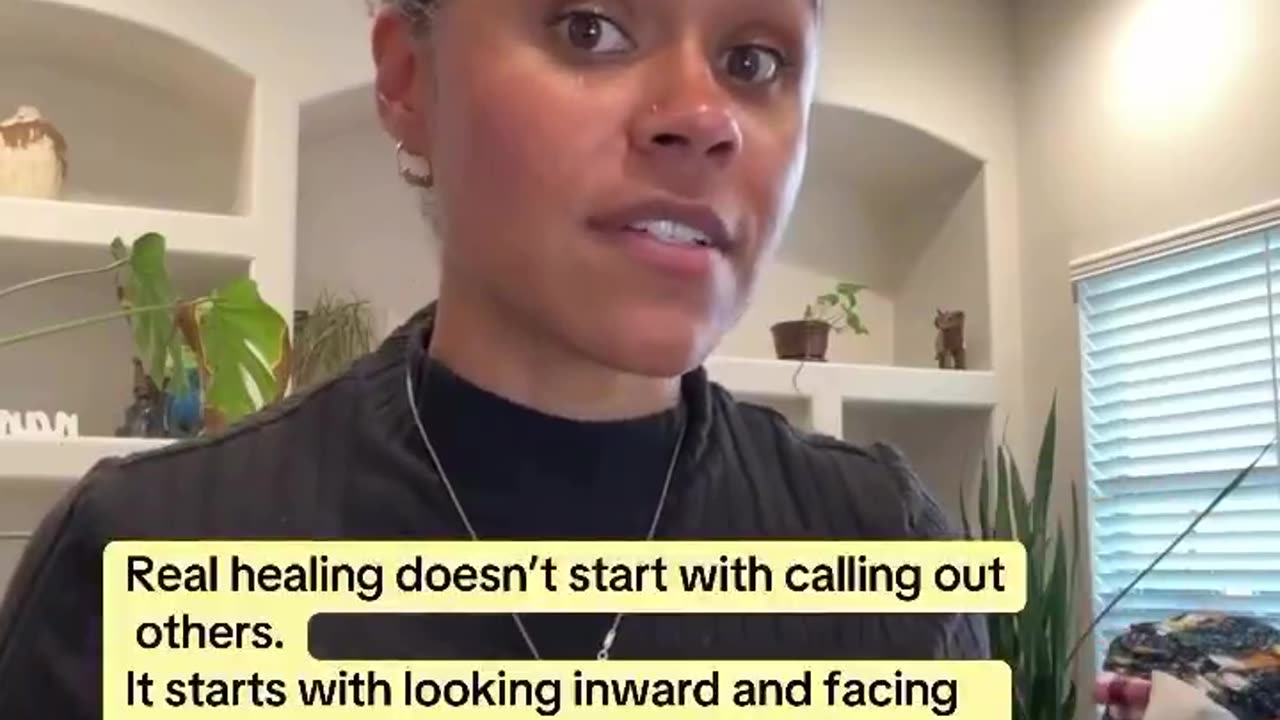 Woman narcissist