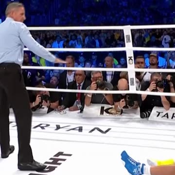 Daniel Dubois's heavy punch on Oleksandr Usyk - Fight 1