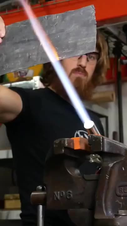 Первый настоящий плазменный меч - как в Звездных войнах?