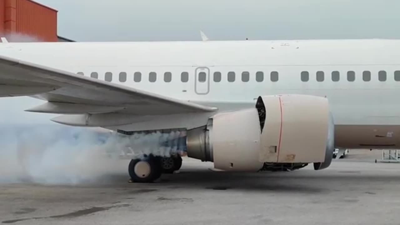Watch How #Boeing #B737 Engine Start Gone Wrong #CFM56 #Fly #Aviation #AeroArduino