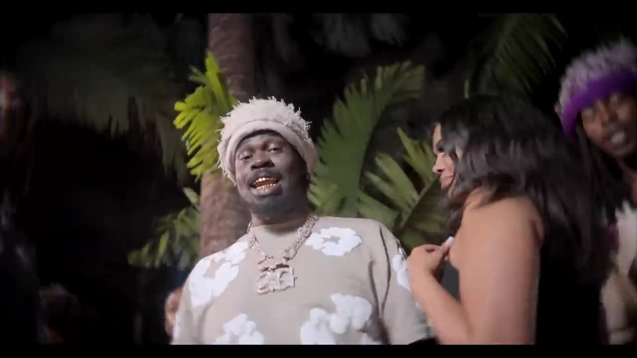 Kodak Black Ft. Tee Stunna & Big Fredo - Take A Minute