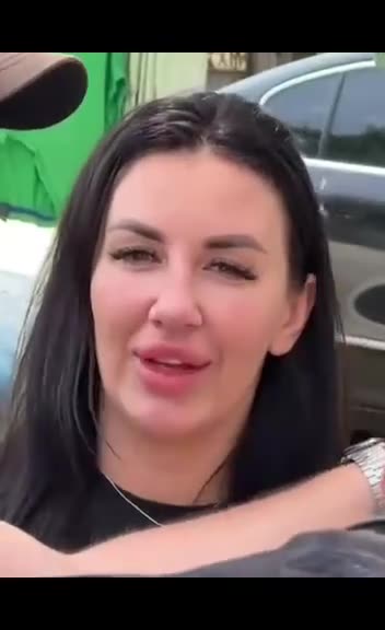 Ukrainian Police Have to Deal with Insufferable Gen-Z Brainrotten TikTok Dancing in the Roadway