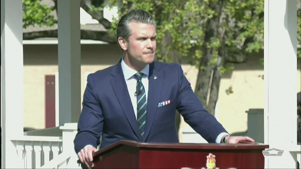 Hegseth Defends Leadership at Army War College as Yemen Messaging Fallout Grows
