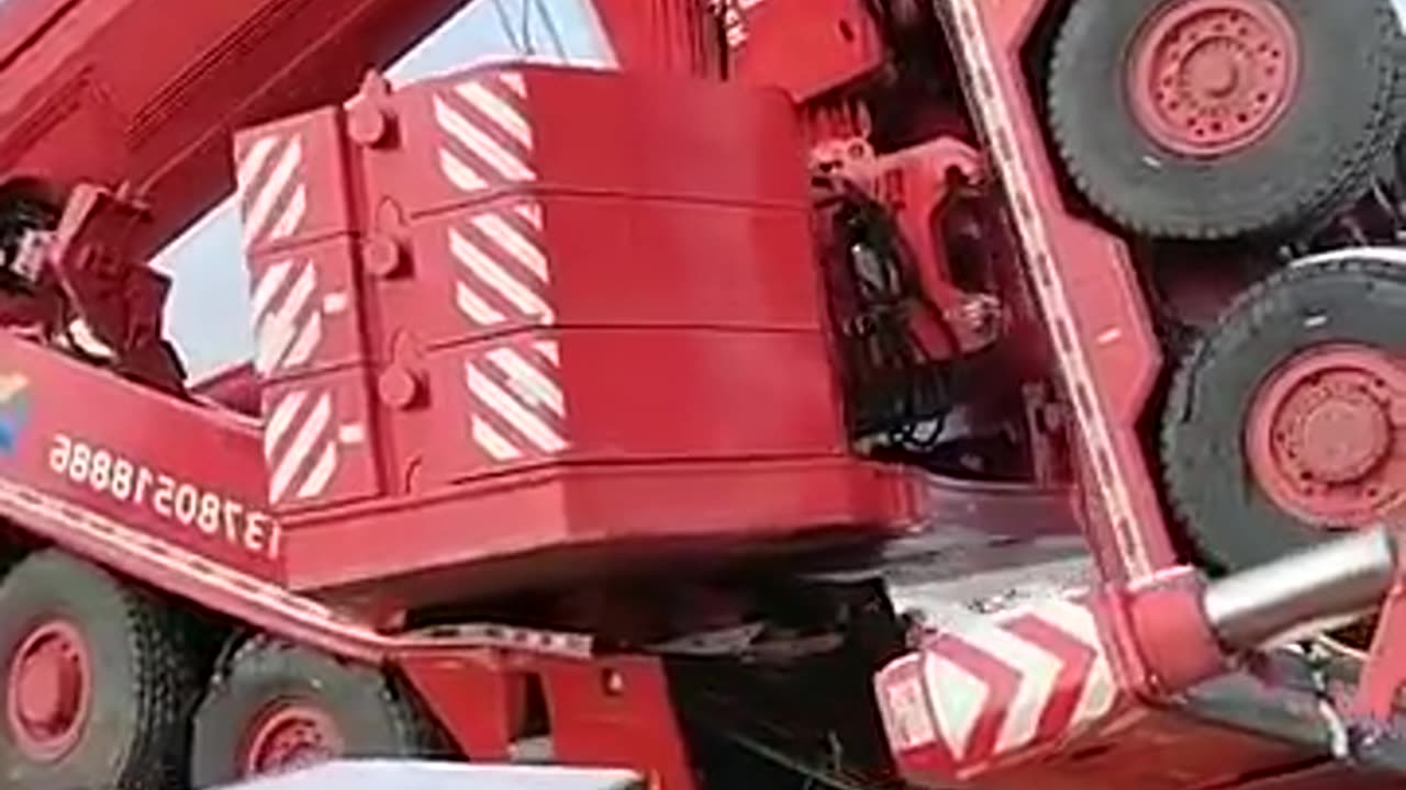Viral: Zoomlion ZAT500 Mobile Crane Accident |lifting failure |Heavy Equipments