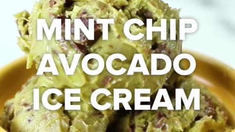 Creamy Mint Chip Avocado Ice Cream – A Guilt-Free Frozen Treat🥑🍦