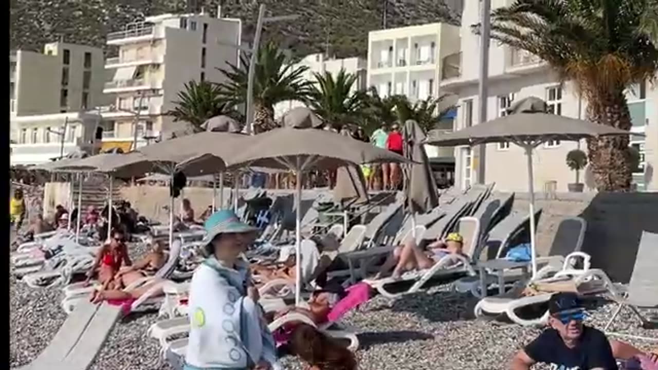 Hi guys! I am Lisa - I am travel blogger and today I am in Greece!
