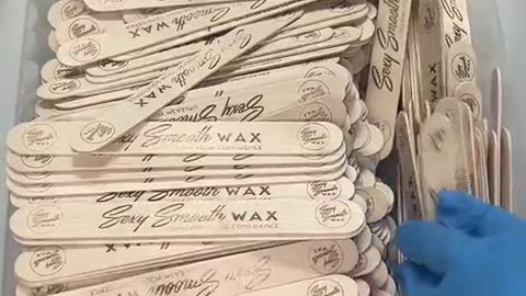 Unboxing Sexy Smooth Waxing Stick | @waxingqueenadventures Reveals Her Favorite Wax Tool