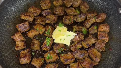 High Protein Creamy Garlic Butter Steak Bites🥩🧀🧄