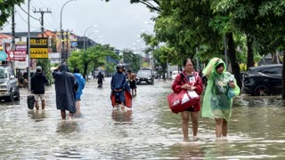 Deadly flooding in Indonesia's Bali displaces hundreds