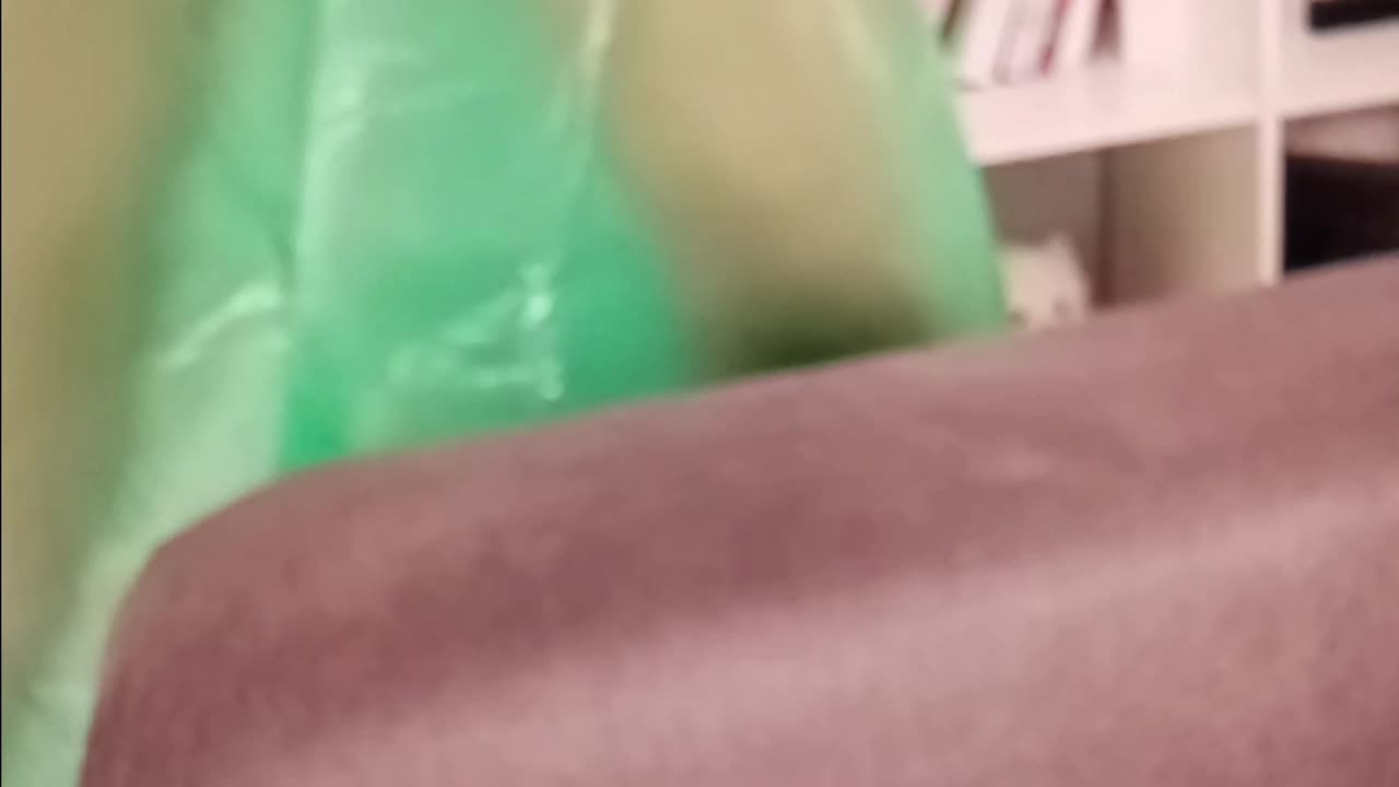 Asmr transparent cleaning