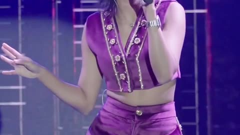 Yohani- Beautiful singer with a beautiful voice