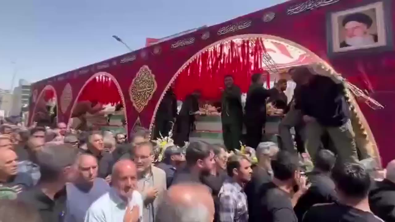 From the funeral of Iranians killed in airstrikes in Alborz province, where, according
