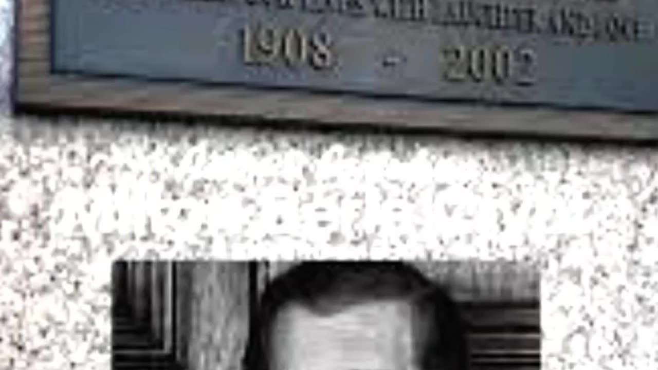 FAMOUS GRAVES - VOL. 537: MILTON BERLE