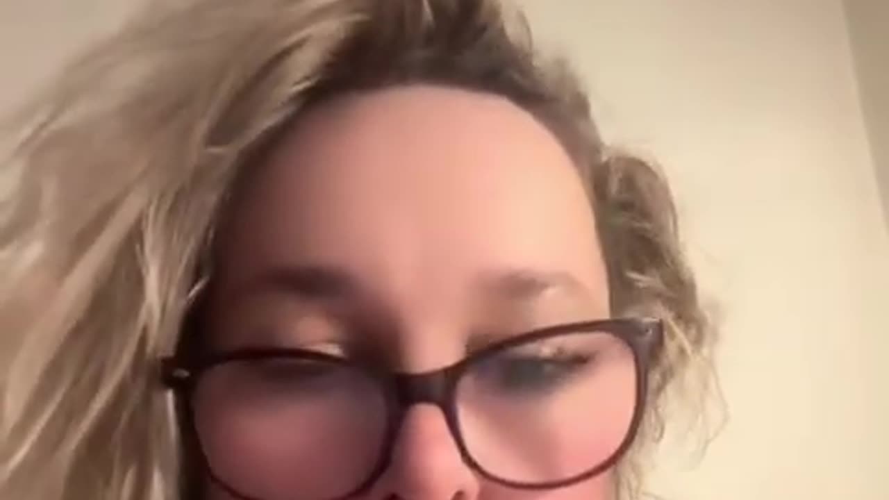 #dette#bayrou tout est de notre faute concernant la dette d’après le 1er ministre allez à la caisse!