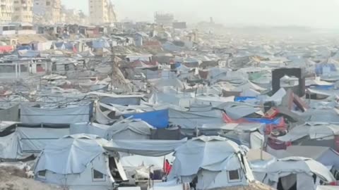 Displacement camps on the seashore of Gaza City