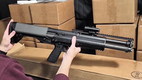 Kel-Tec KSG Unboxing: 12-Gauge Bullpup Shotgun