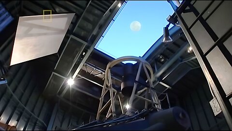 NAKED SCIENCE (S03-E01) - Moon Mysteries (2005)