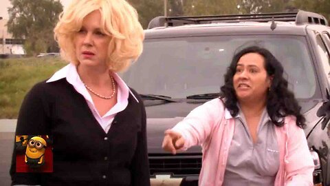 Weeds - Celia's Car Crash (S2E1) _ Movieclips