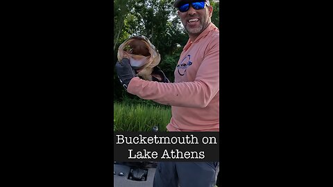 Bucketmouth action on Lake Athens!