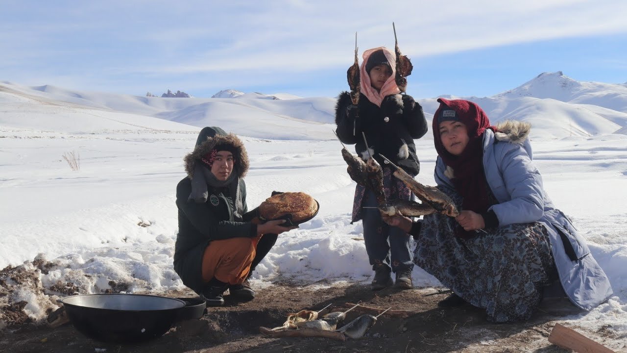 One Day in the coldest village -55°C - Survival & Cooking Amazing Method fresh fish