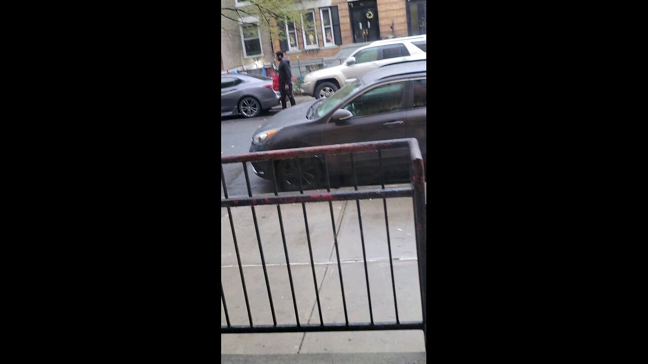 Exposing the NY Predators Dept officers engaging in stalking and coercive threats.