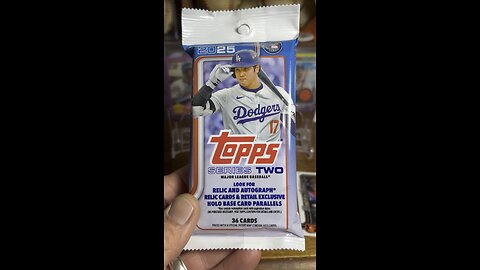 2025 #toppsseries2 Fat #packrip #topps #baseballcards #mlb #series2