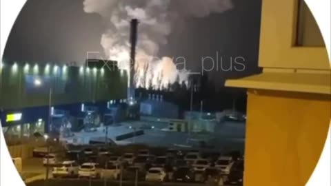 Novorossiysk. Another angle. According to OSINT MT_Anderson , at the time of the strike on S-400