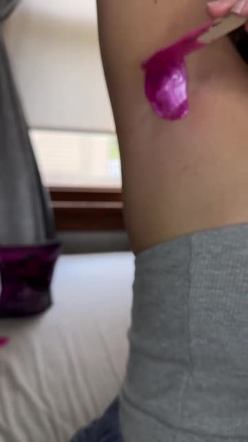 Underarm Waxing in New Jersey | Sexy Smooth Tickled Pink Hard Wax Demo by @kays.skinesthetics