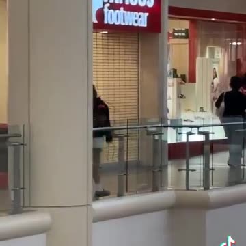 Mall Has To Shut Down Because The Black