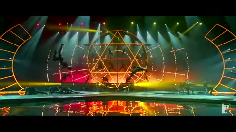 Malang-Song-DHOOM3-Aamir-Khan-Katrina-Kaif_360p